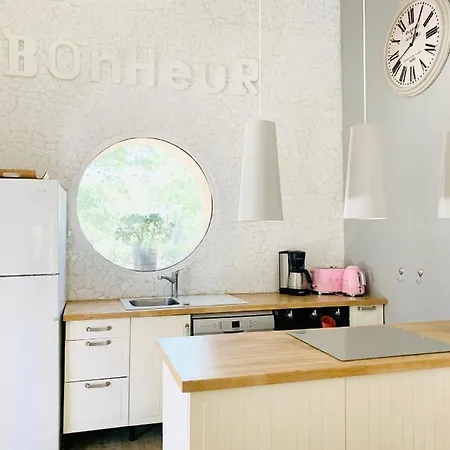 Zen Et Chic, Juste A Cote De La Bastide De Marie Villa