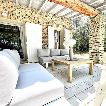 Zen Et Chic, Juste A Cote De La Bastide De Marie Menerbes